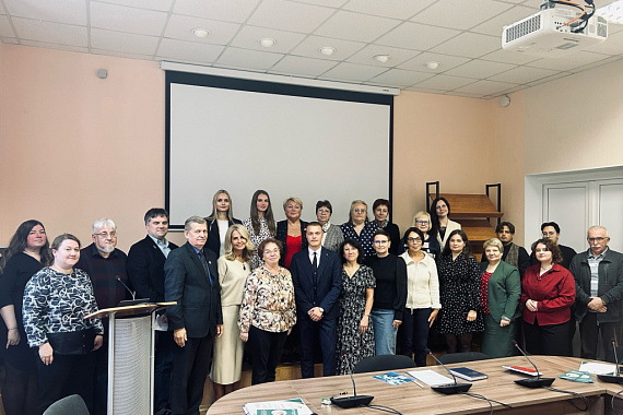 Подготовка кадров в области формирования доступной среды для инвалидов стала темой круглого стола в МАУ
